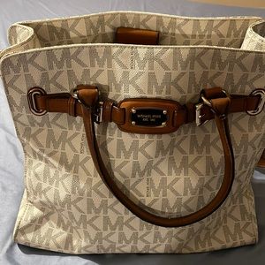 Michael Kors Tote